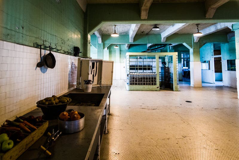 kitchen table used at alcatraz