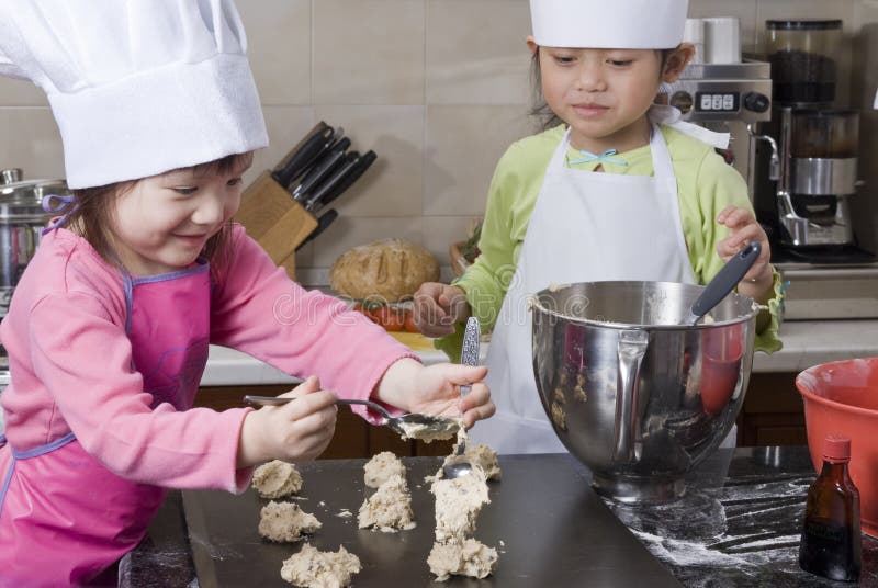 Cuisson d'enfants image stock Cuisson d'enfants image stock