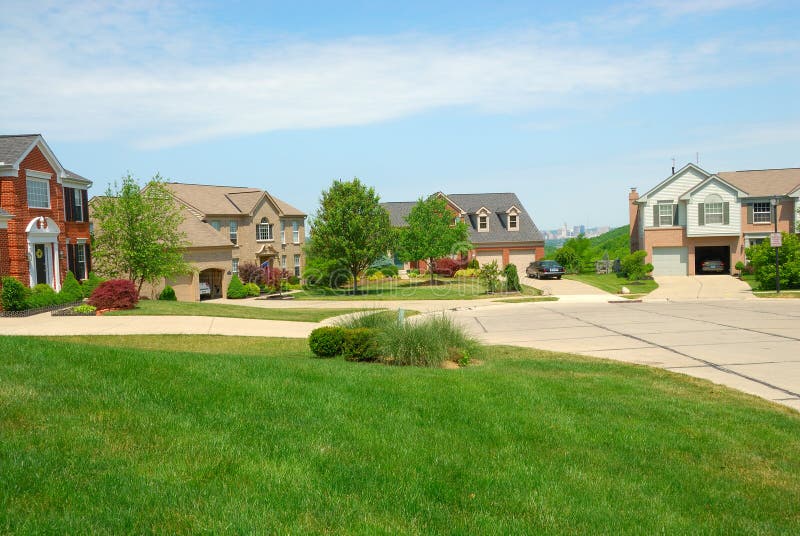 Cul de sac Suburban Houses stock photo. Image of structure 2457216