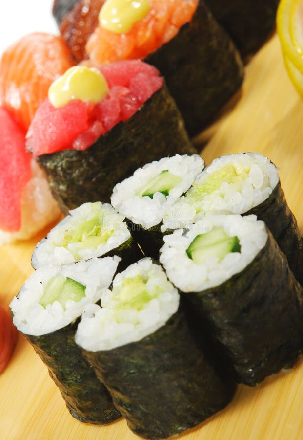 Culinária japonesa - jogo do sushi fotos de stock Culinária japonesa - jogo do sushi fotos de stock