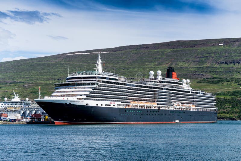 queen victoria cruise iceland