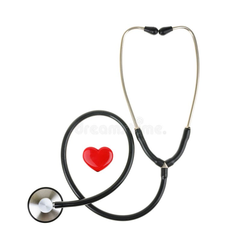 Cuore rosso e uno stetoscopio, isolato su fondo bianco immagine stock Cuore rosso e uno stetoscopio, isolato su fondo bianco immagine stock