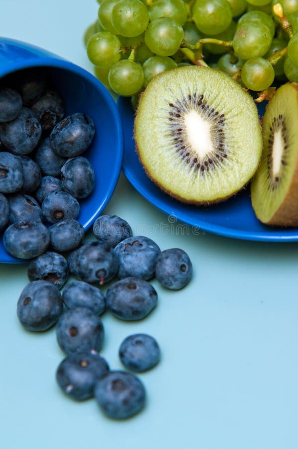 Cup of blueberries stock image. Image of blueberries 33116863