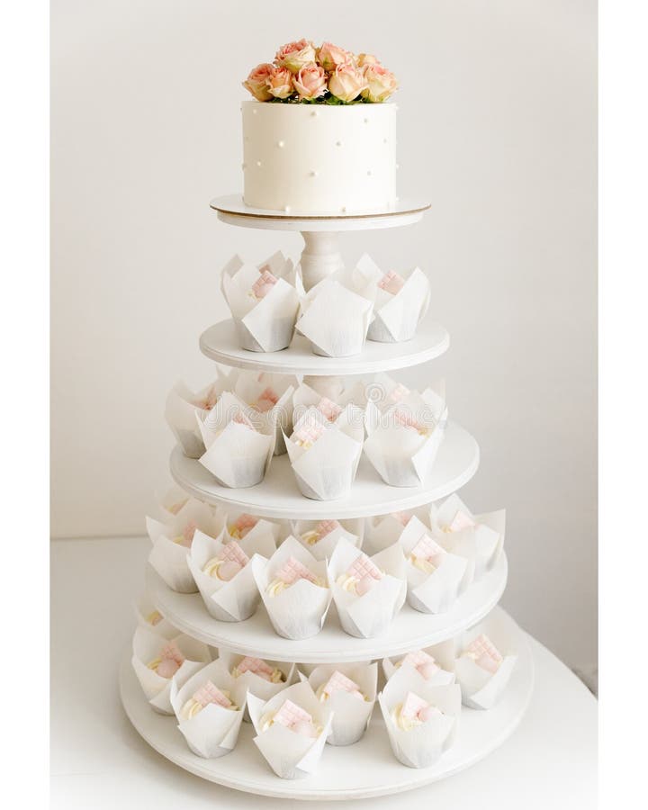 Stand à gâteaux Dessert de mariage Cupcake 8 pouces / 20cm