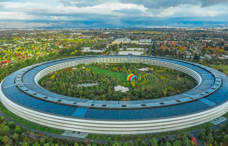 apple cupertino tour