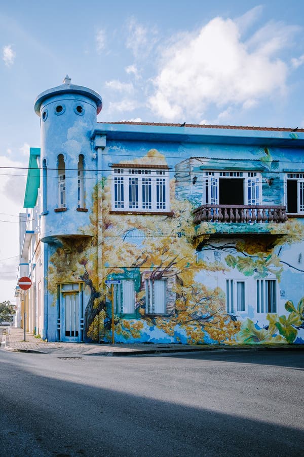 Curacao willemstad scharloo punda otrobanda pietermaai collorfull street art w starych bulworiach w willemstad obraz royalty free