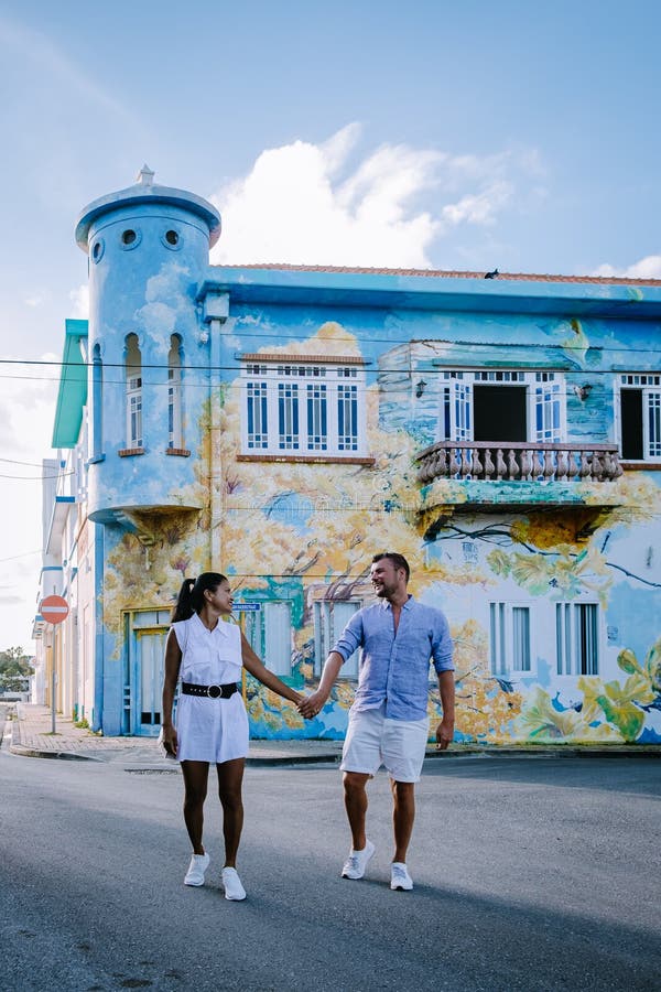 Curacao willemstad scharloo punda otrobanda pietermaai collorfull street art w starych bulworiach w willemstad fotografia stock