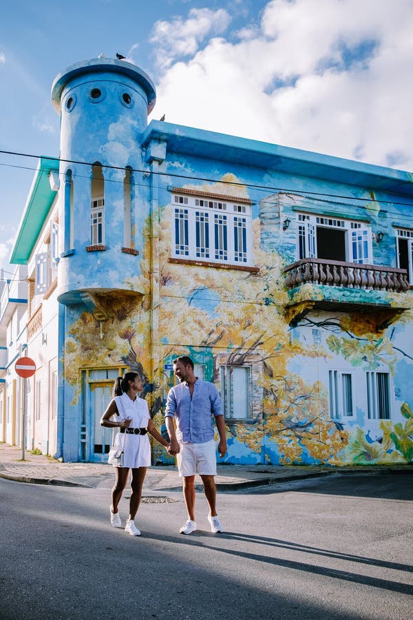 Curacao willemstad scharloo punda otrobanda pietermaai collorfull street art w starych bulworiach w willemstad zdjęcie stock