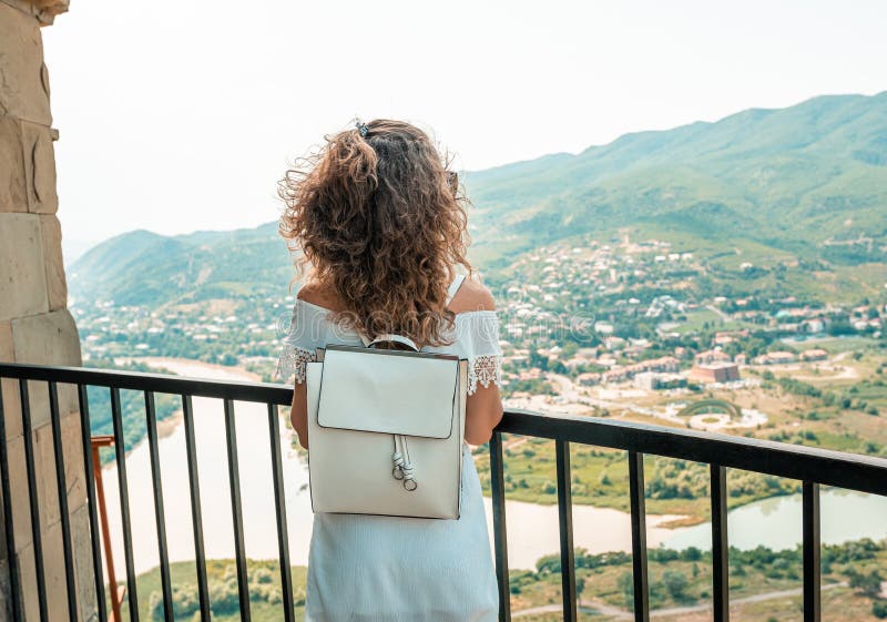 curly girl travel