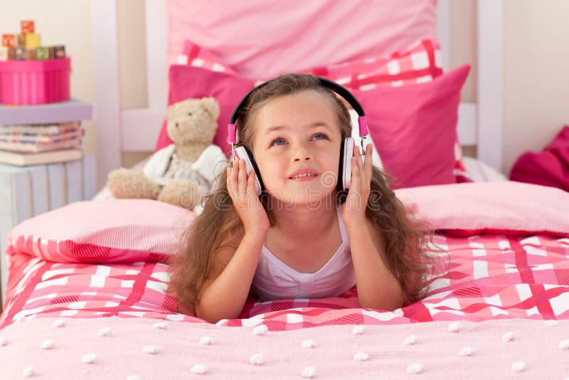 1,509 Cute Girl Listening Music Bedroom Photos - Free & Royalty-Free Stock  Photos from Dreamstime