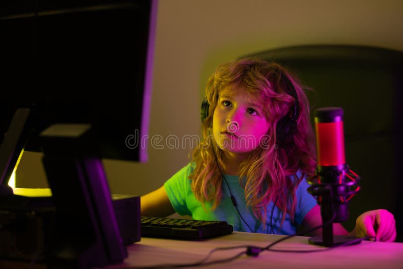 Child Teen Playing Online Video Games on Computer Stock Vector -  Illustration of student, internet: 226799176