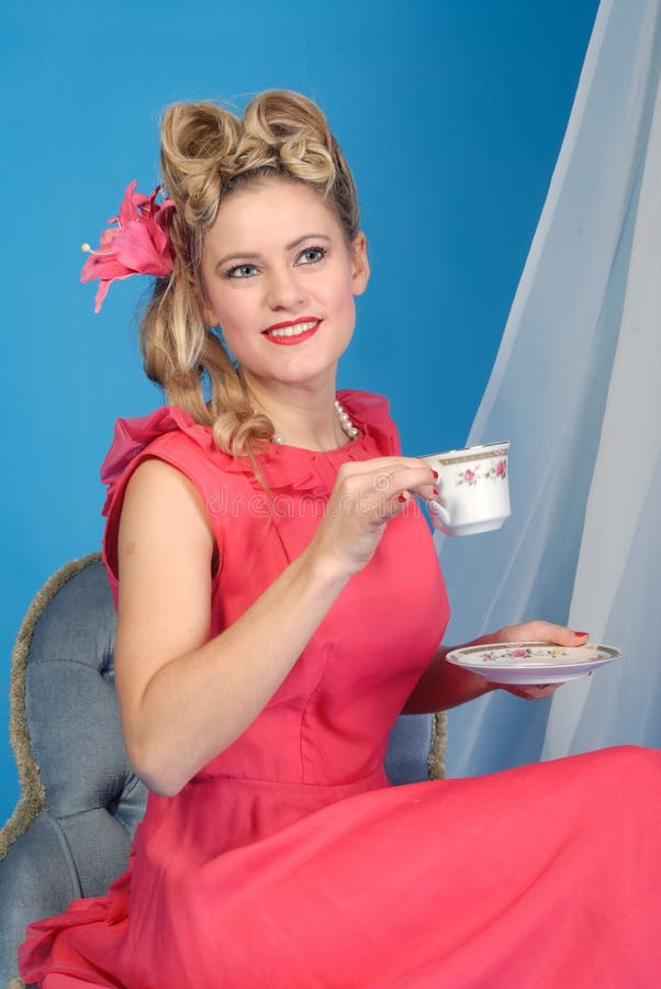 Cute Retro Girl With Tea Cup Picture. Image 7919090