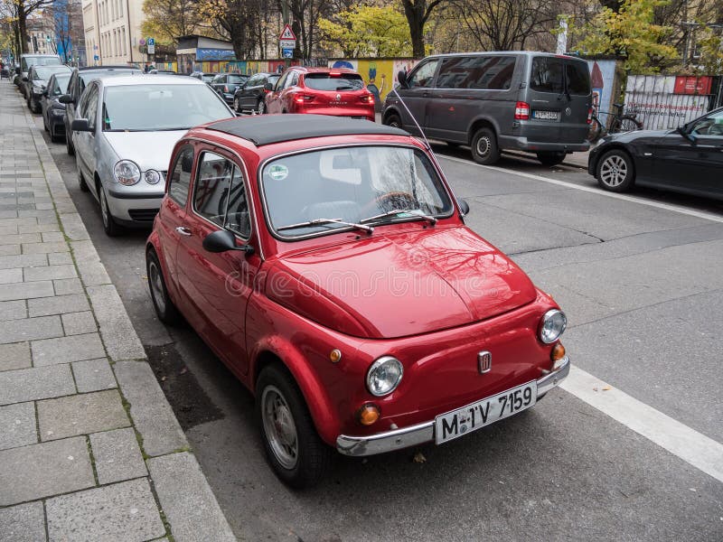 Fiat 500 oldtimer editorial photo. Image of isolated - 104187806