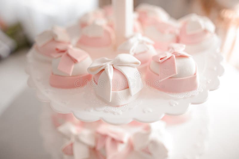Cute and tasty wedding cakes in white and pink tones royalty free stock photo Cute and tasty wedding cakes in white and pink tones royalty free stock photo