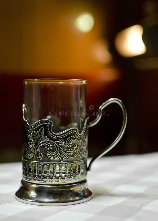 Cuvette De Type De Cru Dans Le Cuvettesupport Photo stock Image du