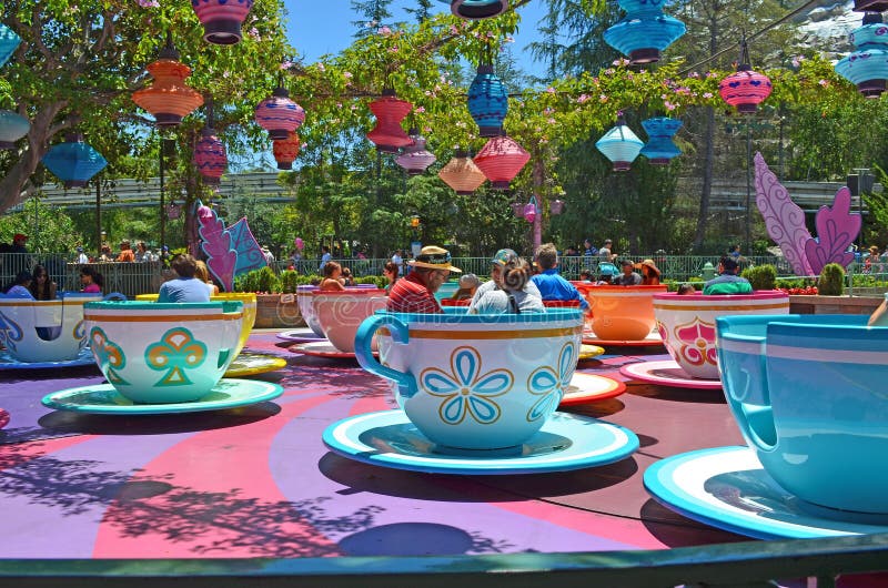 Cuvettes de thé photo éditorial. Image du conduite, réception 25793161