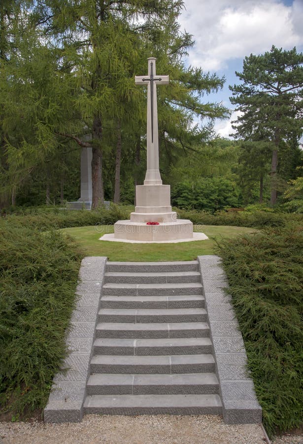 Cwgc st symphorien