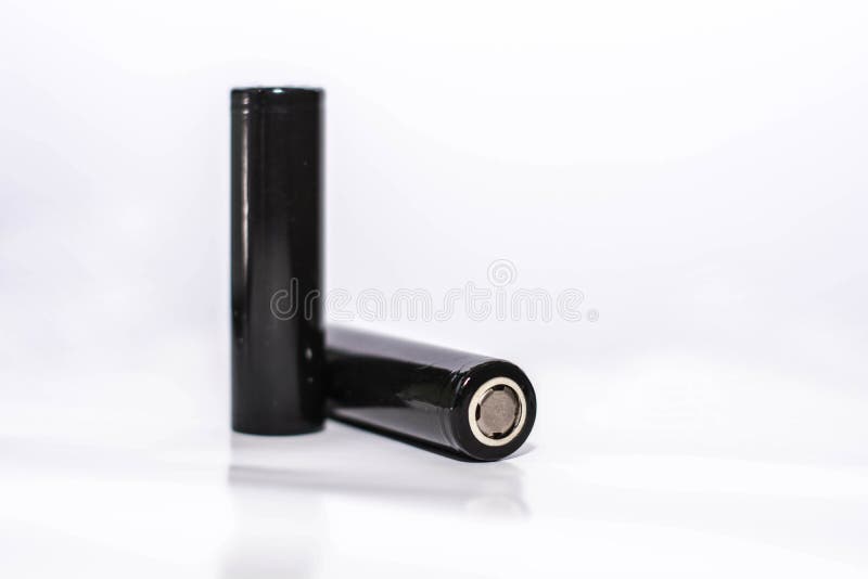 Czarni 18650 komórki baterii elektroniczny papieros z, osobisty odparowalnik z baterią, ciecz, i fotografia royalty free Czarni 18650 komórki baterii elektroniczny papieros z, osobisty odparowalnik z baterią, ciecz, i fotografia royalty free
