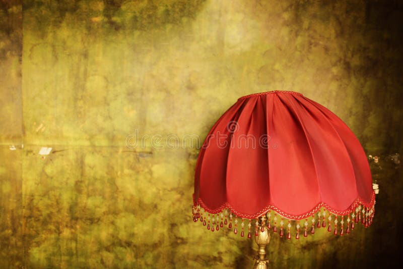 Download Czerwona lampa zdjęcie stock. Obraz złożonej z dekoruje - 57652950
