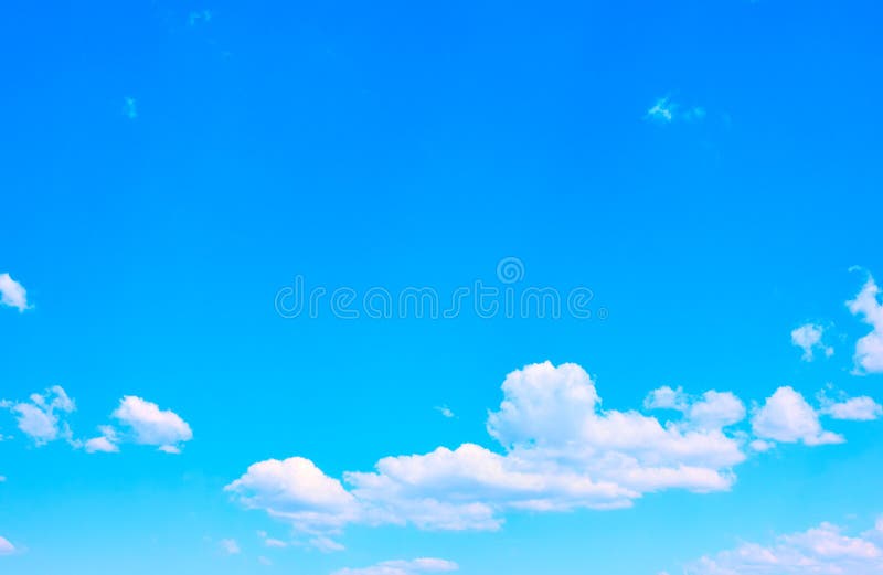 Céu azul com nuvens fotografia de stock