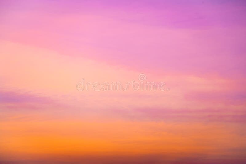 Céu ao entardecer imagens de stock