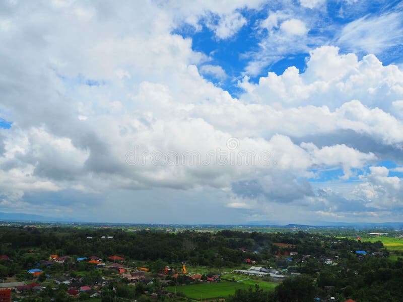 Céu e nuvens imagem de stock royalty free Céu e nuvens imagem de stock royalty free
