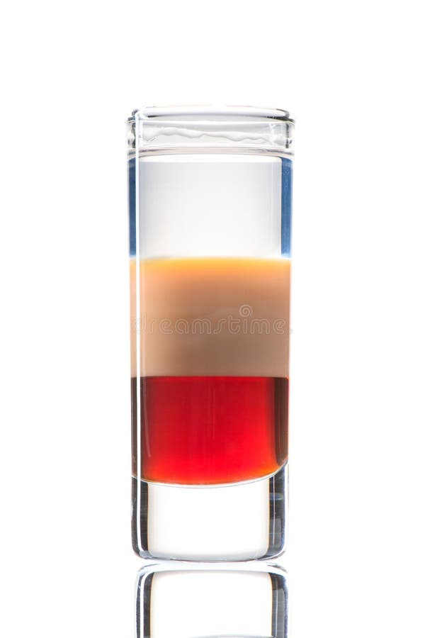cóctel alcohólico B-52 del tiro fotografía de archivo libre de regalías cóctel alcohólico B-52 del tiro fotografía de archivo libre de regalías
