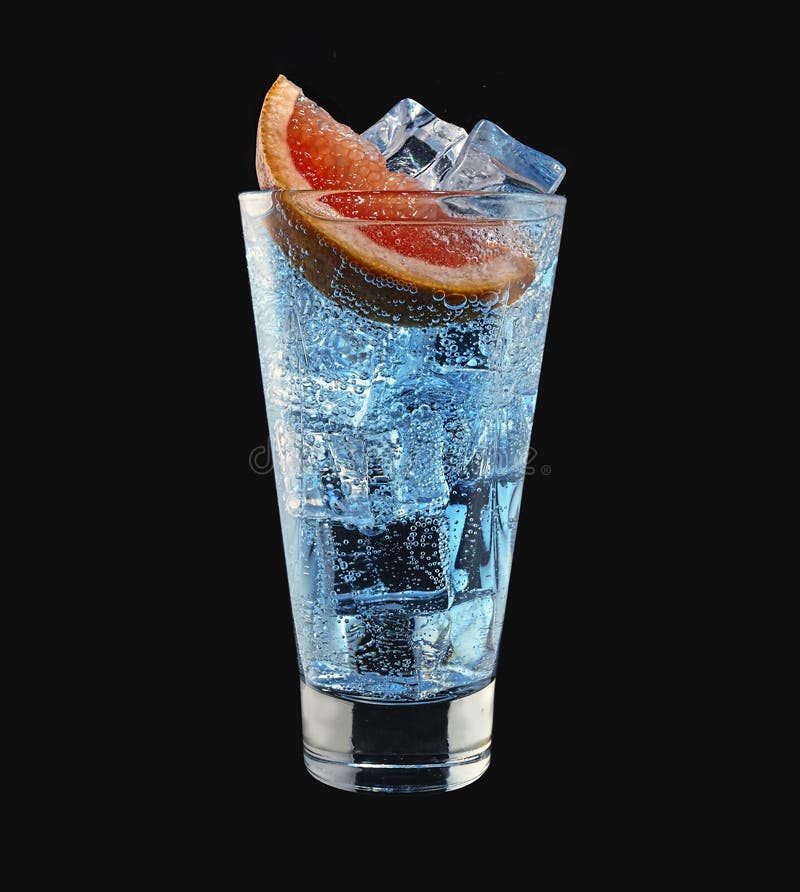 Cóctel, laguna azul, hielo, Curaçao azul, licor, vodka, alcohol, partido, barra, restaurante, club nocturno, infante de marina fotografía de archivo Cóctel, laguna azul, hielo, Curaçao azul, licor, vodka, alcohol, partido, barra, restaurante, club nocturno, infante de marina fotografía de archivo