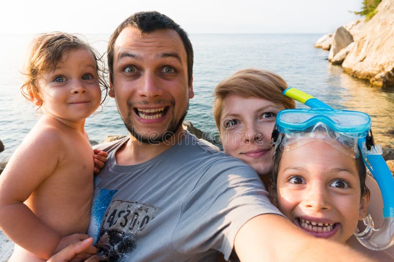 Călătorie plăcută în familie selfie royalty free stock image