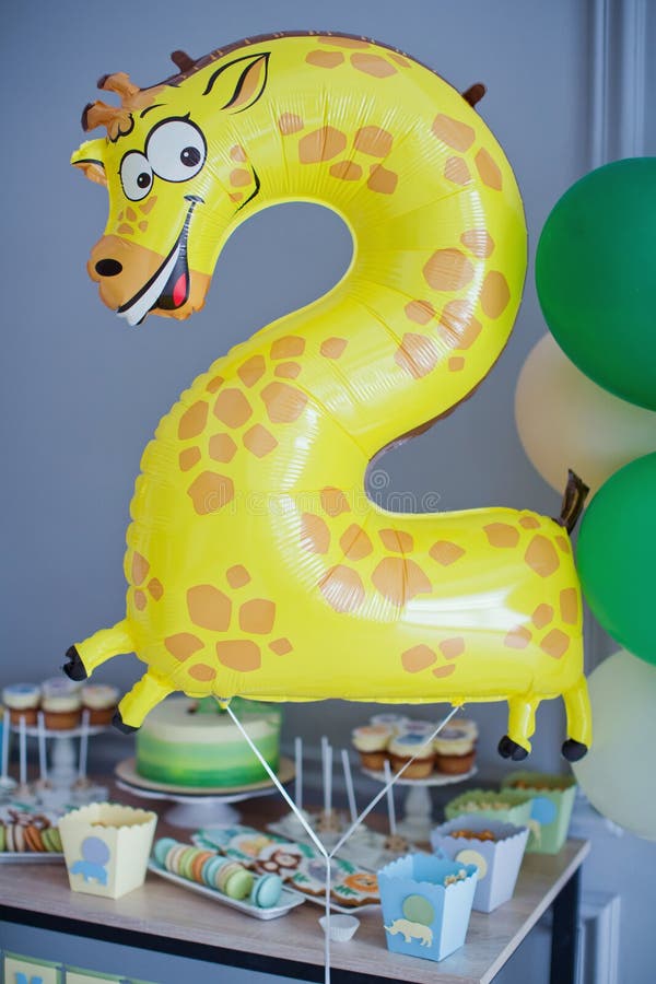 Décoration De Ballons D'animaux De La Jungle Photo stock - Image