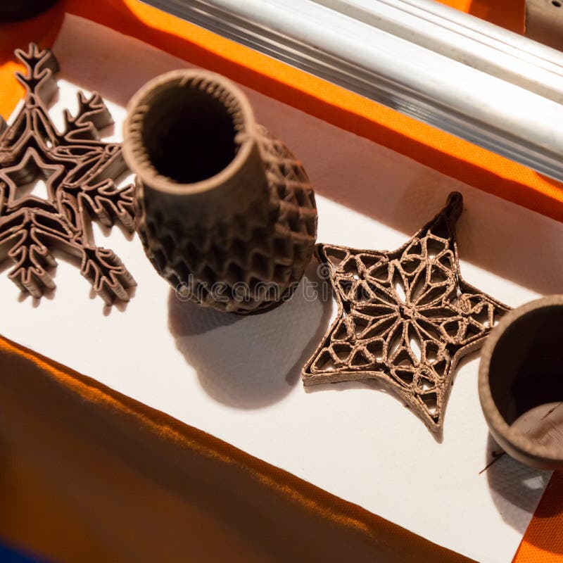 3d gedrukte eetbare voorwerpen bij Technologiehub in Milaan, Italië royalty-vrije stock afbeeldingen 3d gedrukte eetbare voorwerpen bij Technologiehub in Milaan, Italië royalty-vrije stock afbeeldingen