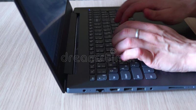 Dactilografia no teclado