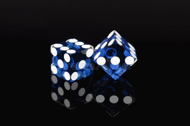 Dadi del gioco delle schifezze di Las Vegas immagine stock libera da diritti Dadi del gioco delle schifezze di Las Vegas immagine stock libera da diritti