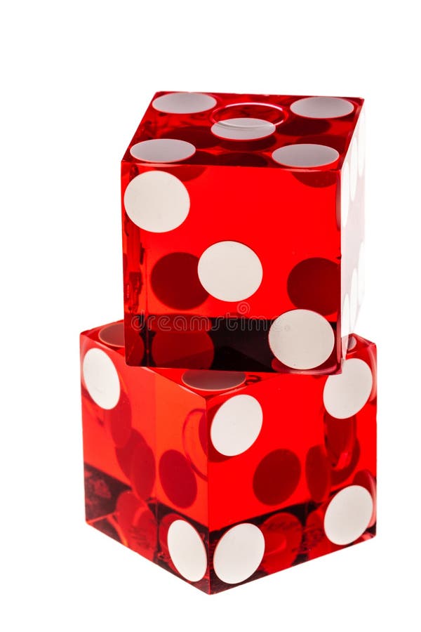 Dados vermelhos no branco imagens de stock royalty free Dados vermelhos no branco imagens de stock royalty free