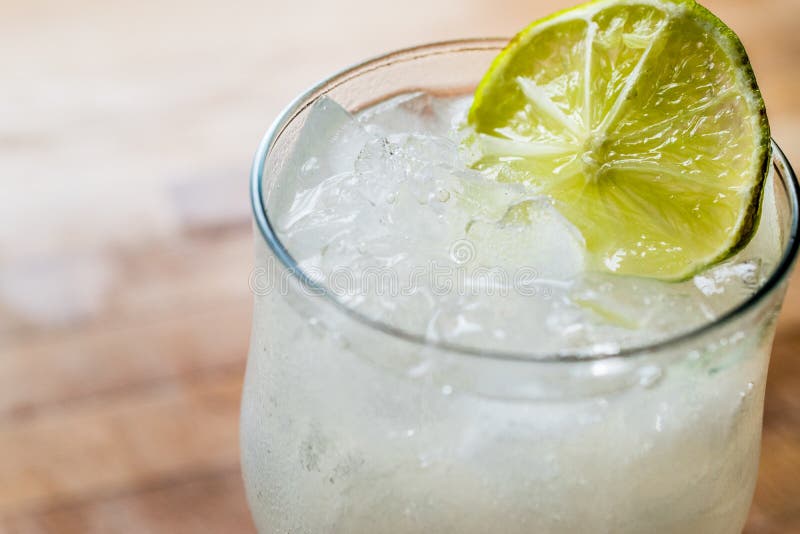 Daiquiri Cocktail with Lime and Crushed Ice. Stock Image Image of