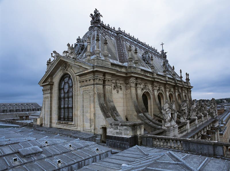 Dakmening van de koninklijke kapel bij het Paleis van Versailles stock fotografie Dakmening van de koninklijke kapel bij het Paleis van Versailles stock fotografie