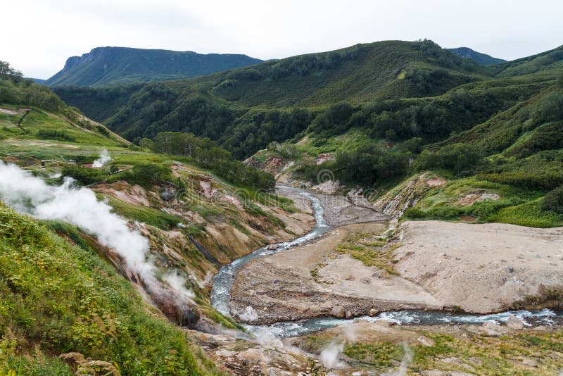 Dal av Geysers Kronotsky naturreserv kamchatka Ryssland royaltyfria foton Dal av Geysers Kronotsky naturreserv kamchatka Ryssland royaltyfria foton