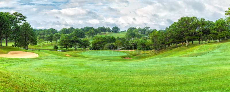 Dalat golfa panoramy słoneczny dzień zdjęcie royalty free Dalat golfa panoramy słoneczny dzień zdjęcie royalty free