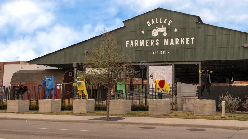 Dallas rolnicy Wprowadzać na rynek z sześć metal rzeźbami, Dallas, Teksas zdjęcie stock