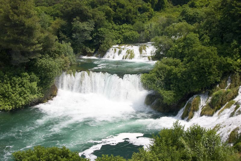 dalmatia krkavattenfall arkivbild dalmatia krkavattenfall arkivbild