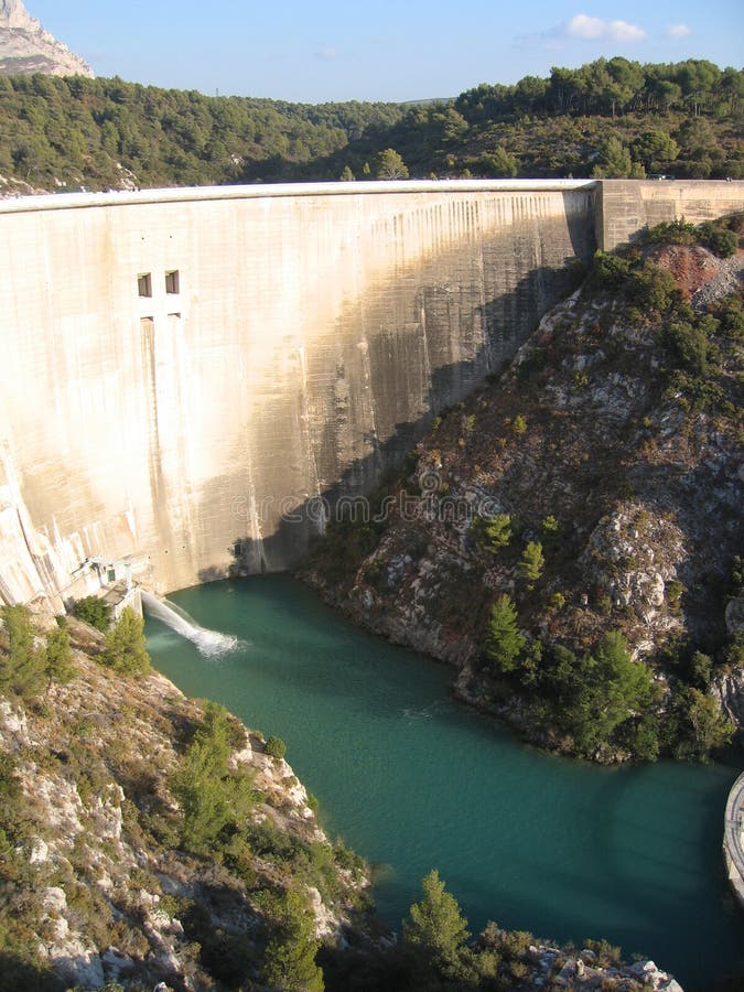 Dam 2