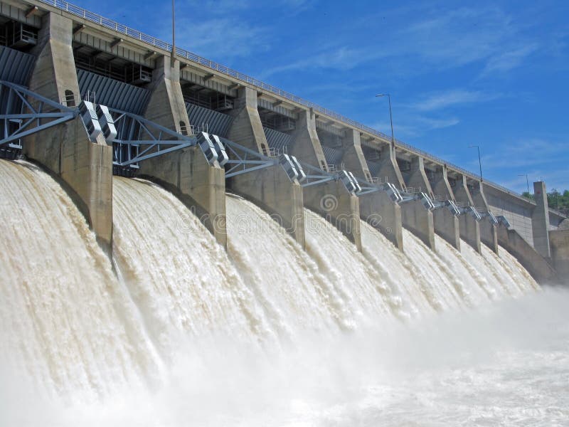 Dam with open spillway