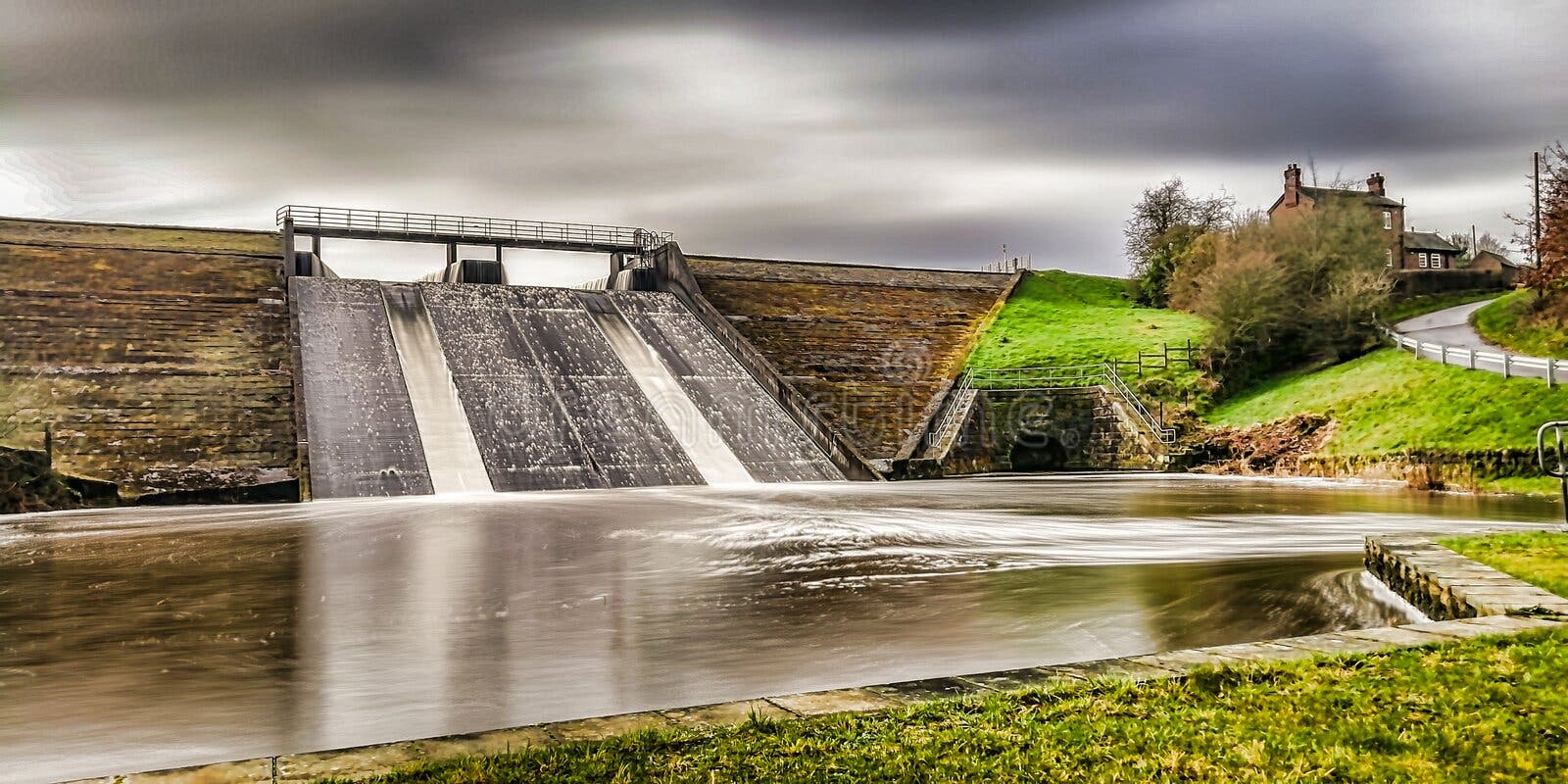 Dam, Stanley Pool, Bagnall, Staffordshire Stock Photo - Image of