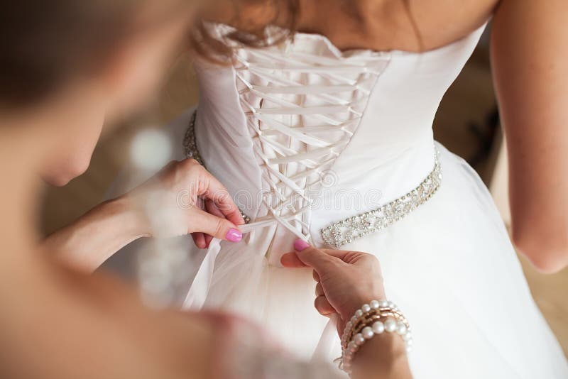 103 Cinta De Del En La Novia Parte Vestido Fotos de stock - Fotos libres de regalías de Dreamstime 103 Cinta De Del En La Novia Parte Vestido Fotos de stock - Fotos libres de regalías de Dreamstime
