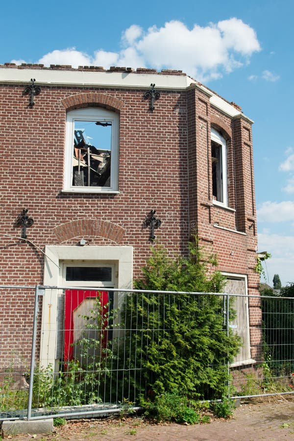 Damaged house by fire stock image. Image of danger, holland 49187229