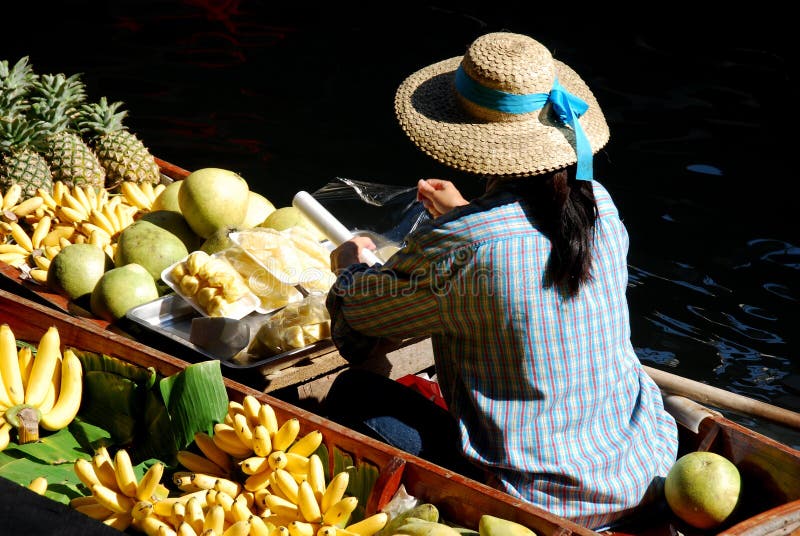 Damnoen Saduak, Thailand: Floating Market