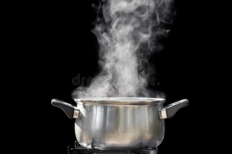Dampf über dem Kochen des Topfes stockfotografie Dampf über dem Kochen des Topfes stockfotografie