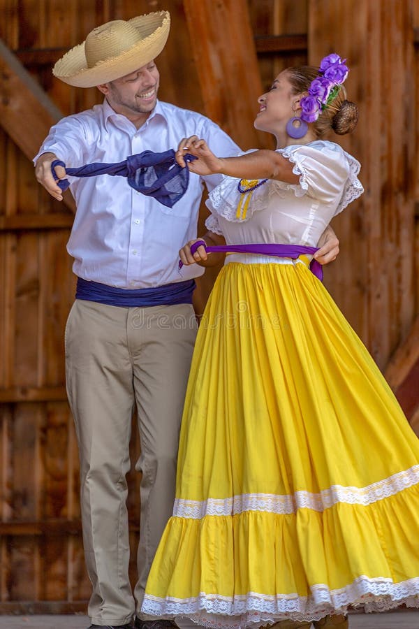 puerto rico traditional dress