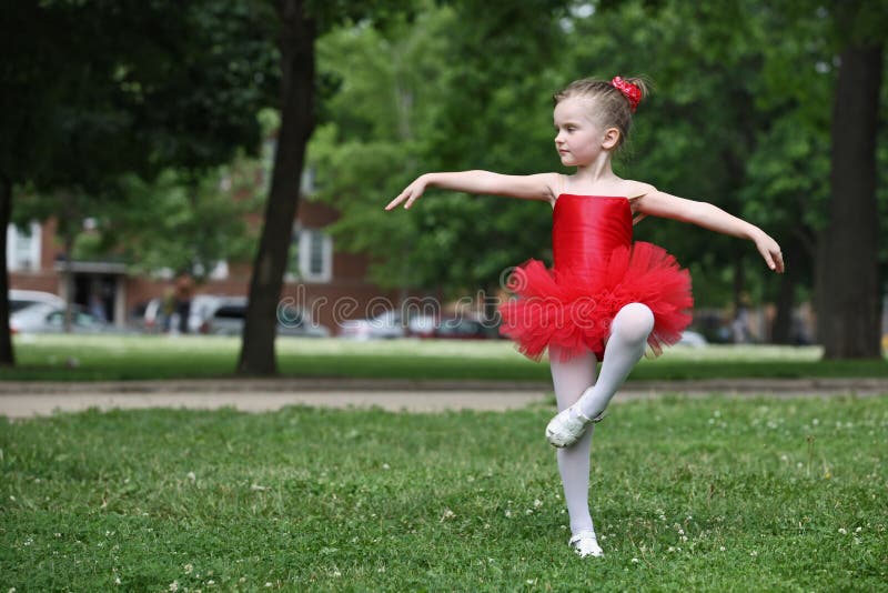 Dancing della bambina immagine stock libera da diritti