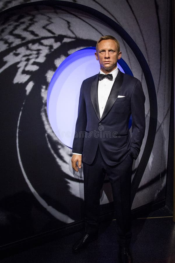 Daniel Craig editorial image. Image of capitan, casino - 47163530